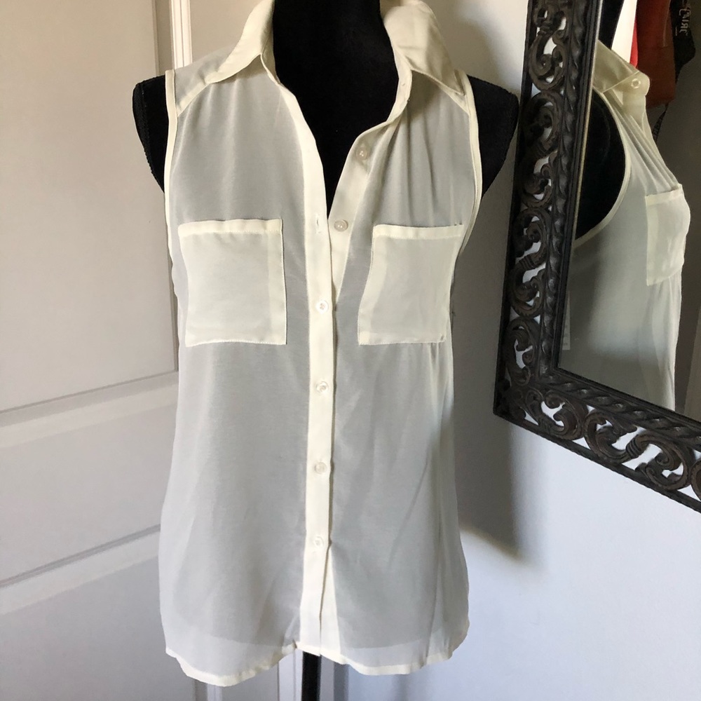 Sleeveless top